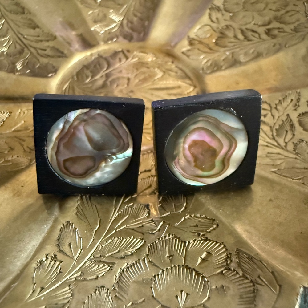 Gold and Black Cufflinks 1970’s mother of pearl Swank cufflinks